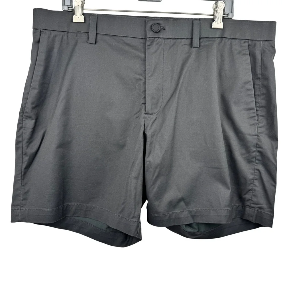 Banana Republic Shorts Men's Size‎ 38 Core Temp 7 Inch Flint Grey Flat Front